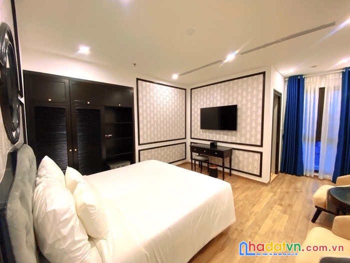Chỉ duy nhất!! bán khách sạn 5* phố trung hòa 10 tầng thang máy