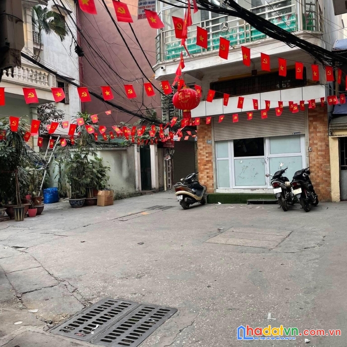Chỉ 2.2 tỷ, sở hữu nhà 4 tầng 2 ngủ tại phố đội cấn, quận ba đình 