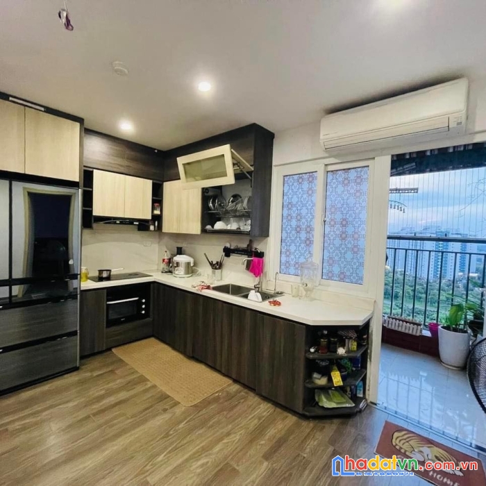 Cần bán gấp căn hộ góc 80m2, tầng 17 view hồ điều hòa, full nội thất tại kdt thanh hà cienco 5