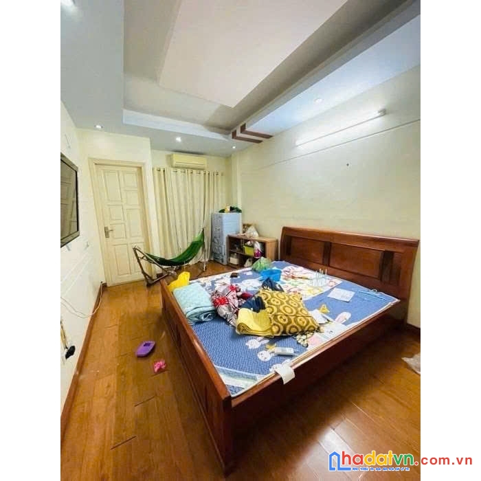 Bán nhà 5 tầng, giáp nhất quận thanh xuân 31m2, 5.9 tỷ ô tô cách nhà 35m.