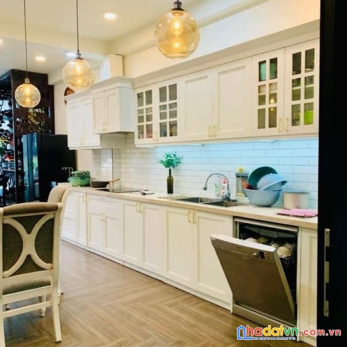 Bán nhanh nhà phân lô phố huỳnh thúc kháng 45m2 - 4 tầng - 4m - 15.5 tỷ - ô tô vào nhà - gần phố !!