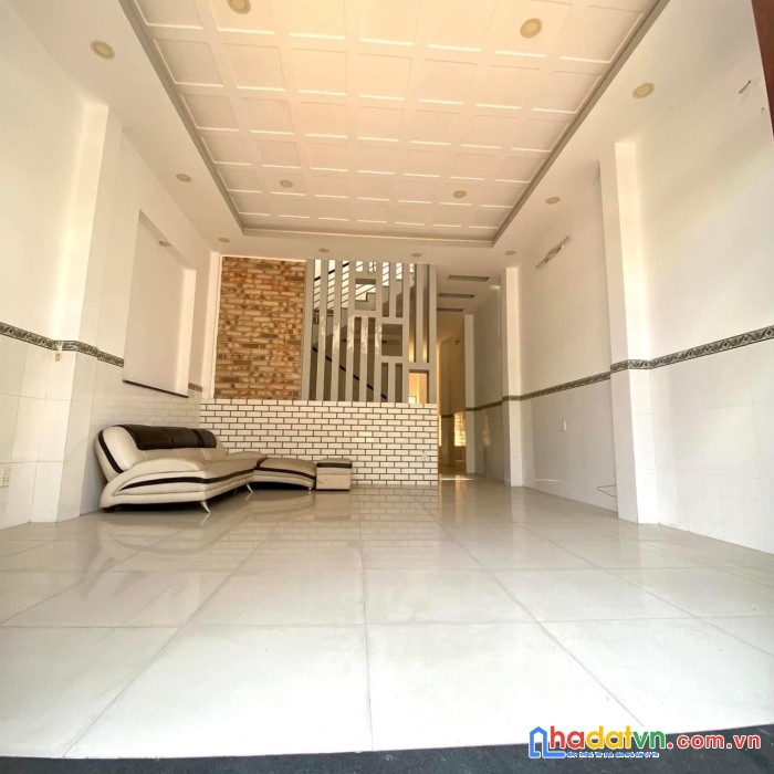 Nhà mt 6 tầng đất thánh, ngang 8m, phường 6, quận tân bình, 4x tỷ.