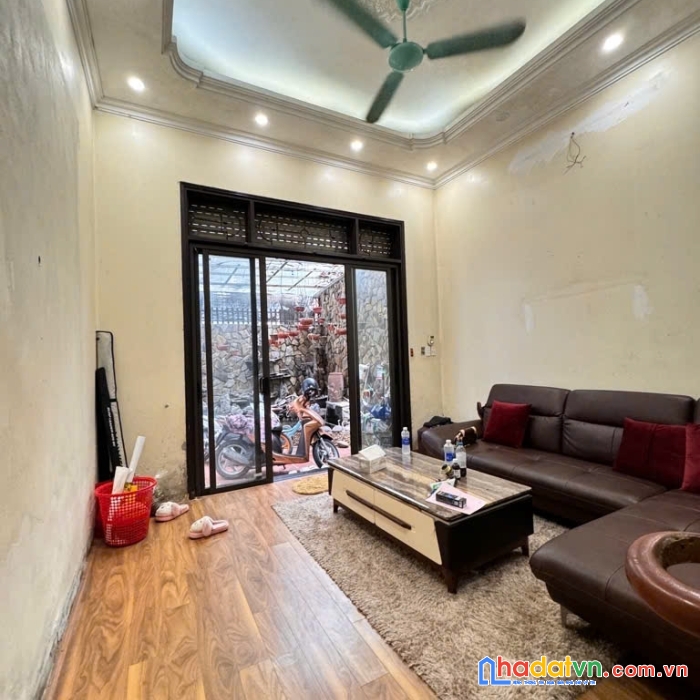 Bán đất xuân đỉnh - tặng nhà 2 tầng  - ngõ thông - ô tô vào nhà - giá rẻ nhất khu vực