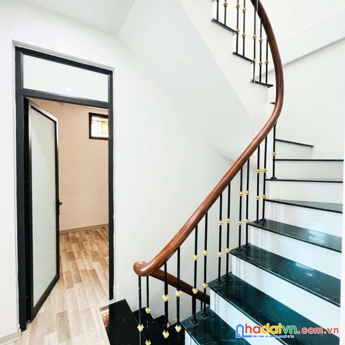 Bán nhà phố hoàng mai, hoàng văn thụ 42m, 4 tầng. giá: 7.5 tỷ. lh: 0937.158.386