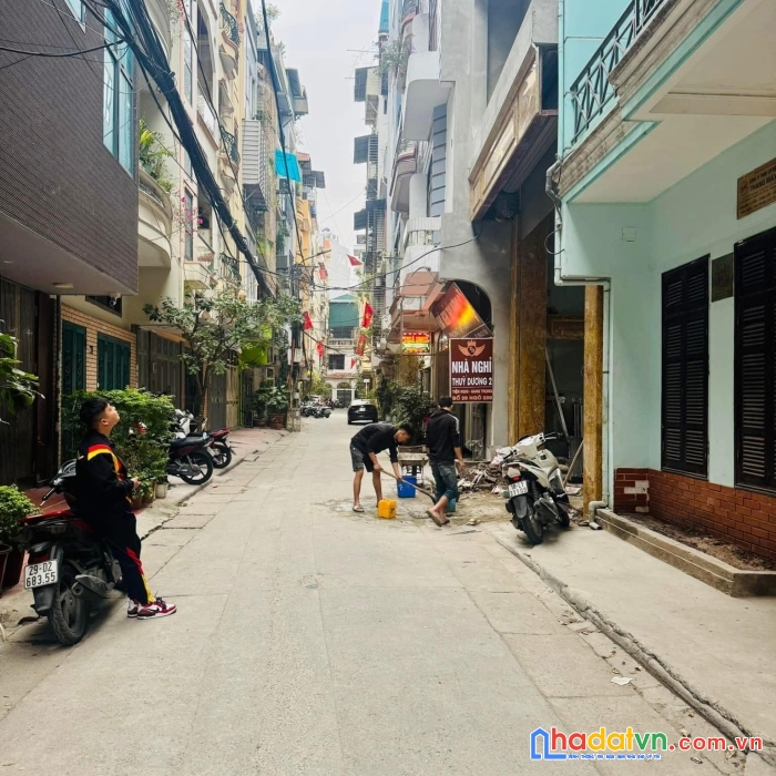 Bán nhà phố vọng, hai bà trưng 60m, 7 tầng, mt 5m. giá: 29.5 tỷ. lh: 0937.158.386