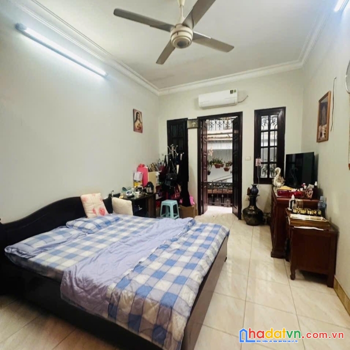 Bán nhà phố lê thanh nghị, hai bà trưng 43m, 4 tầng