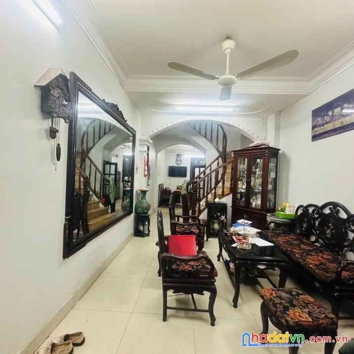 Bán nhà phố lê thanh nghị, hai bà trưng 43m, 4 tầng