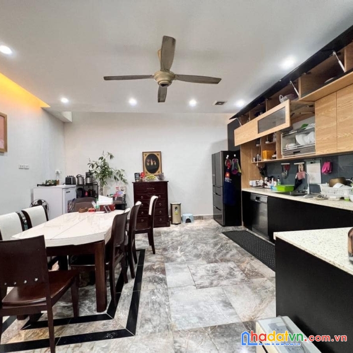 Cực hiếm!! bán nhà huỳnh thúc kháng 50m2 -4 tầng 