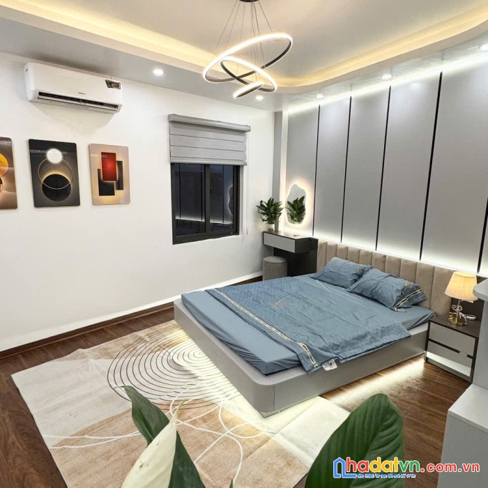Chính chủ bán nhà 5t mới xây nội thất cao cấp tại ngõ 279 đội cấn