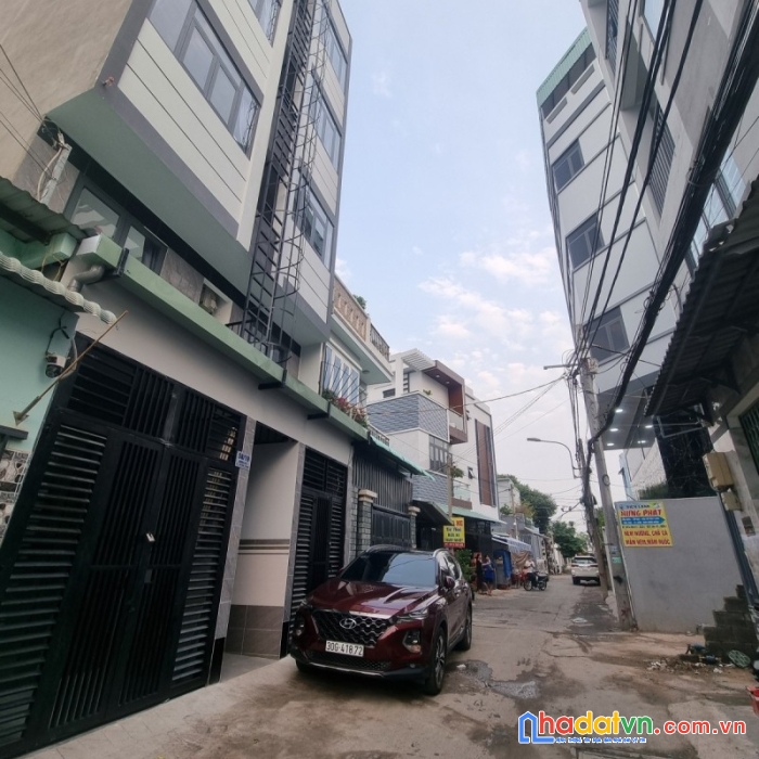 Bán chdv linh trung, thủ đức, 6 tầng, ngang 6m, dòng tiền khoán 105 triệu/tháng