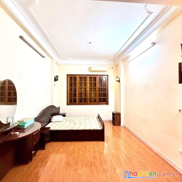 Bán nhà phân lô vỉa hè ô tô tránh ngõ 91 nguyễn chí thanh, đống đa, 36m2 5t chỉ 18.5 tỷ