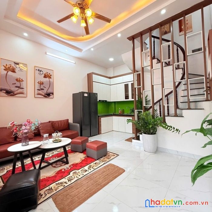 Cực hiếm!! bán nhanh nhà ngọc thụy 5 tầng nhà mới 
