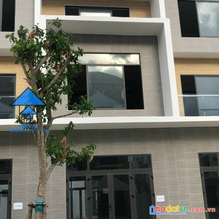 Bán nhà phố gần trung tâm hành chính bà rịa b1511