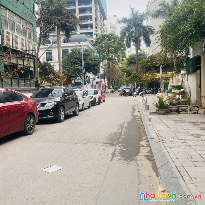Duy nhất ! bán tòa nhà phân lô trần kim xuyến vị trí siêu đẹp 