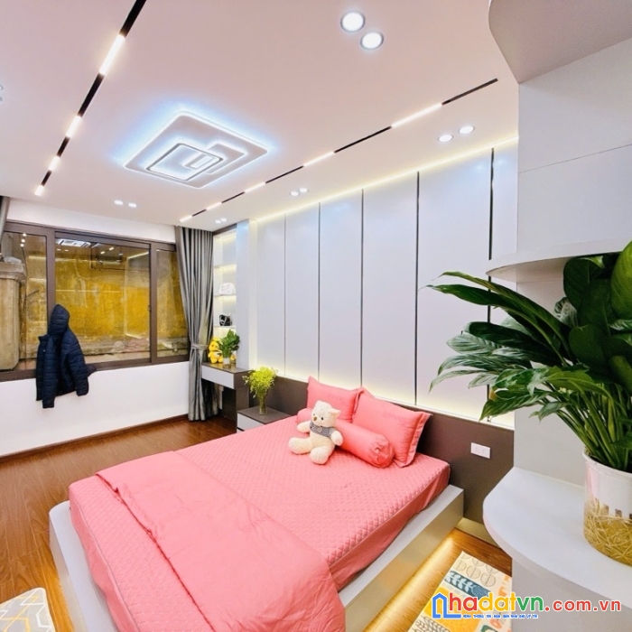 
lạc long quân - 4 tầng mới- nhà đẹp full nội thất – chỉ 6 tỷ
