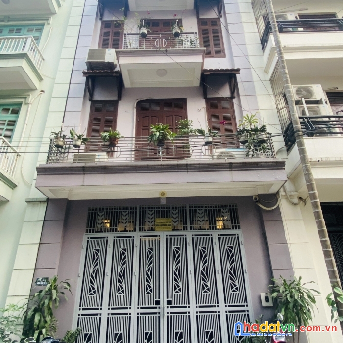Bán nhà đào tấn - ngõ đẹp nhất phố - 76m2 - 4.6m mặt tiền - 32.5 tỷ - cực hiếm - phân lô ô tô tránh