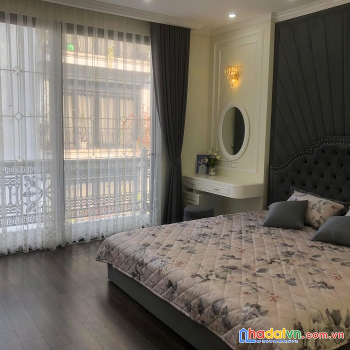 Bán nhà đào tấn - ngõ đẹp nhất phố - 76m2 - 4.6m mặt tiền - 32.5 tỷ - cực hiếm - phân lô ô tô tránh