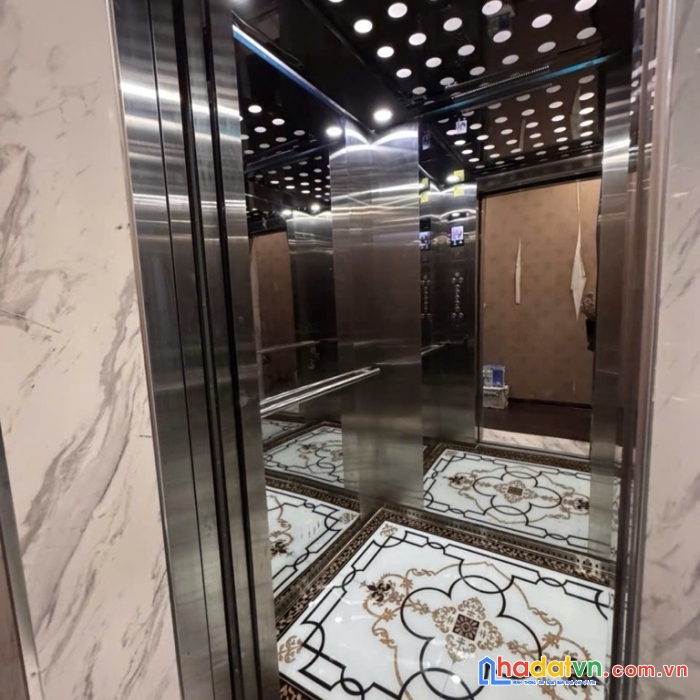 Bán nhà nghi tàm-2 mặt ngõ – 5 tầng 6pn- thang máy – nhà đẹp full nội thất- 15 tỷ