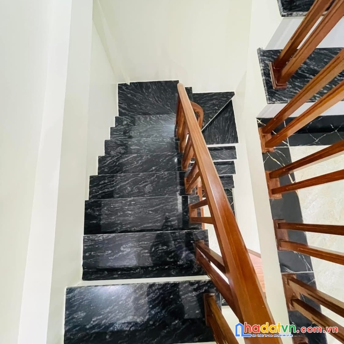 Bán nhà phố minh khai, hoàng mai 44m, 5 tầng