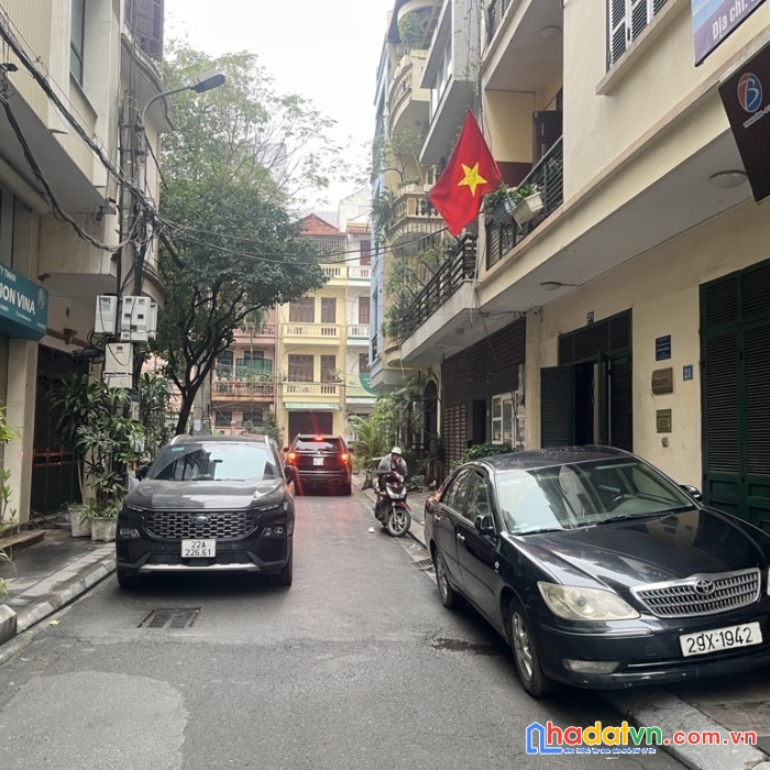 Bán nhà đỗ quang - cực hiếm nhà bán - có vỉa hè - phân lô 