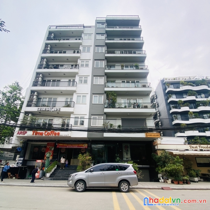 Bán tòa hoa hậu phố nguyên hồng - lô góc, 9m mặt tiền