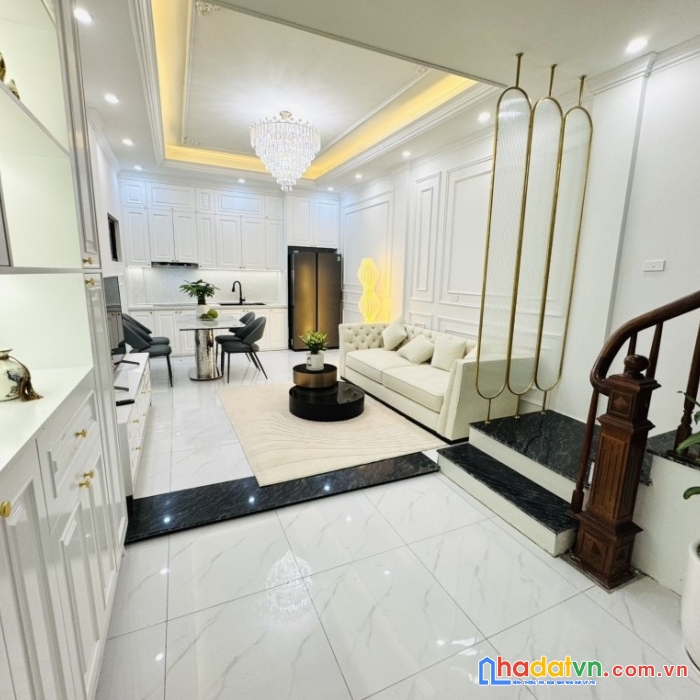 Bán nhà ngọc hà gần phố, 38m2 - 5 tầng nhà đẹp ở ngay