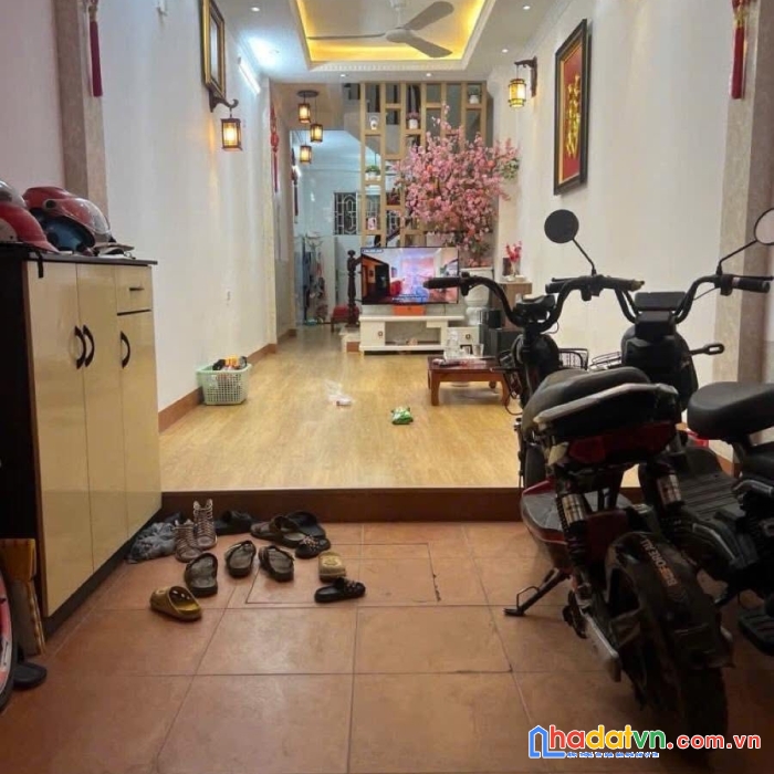 Bán nhà phố minh khai, hai bà trưng 51m, 4 tầng