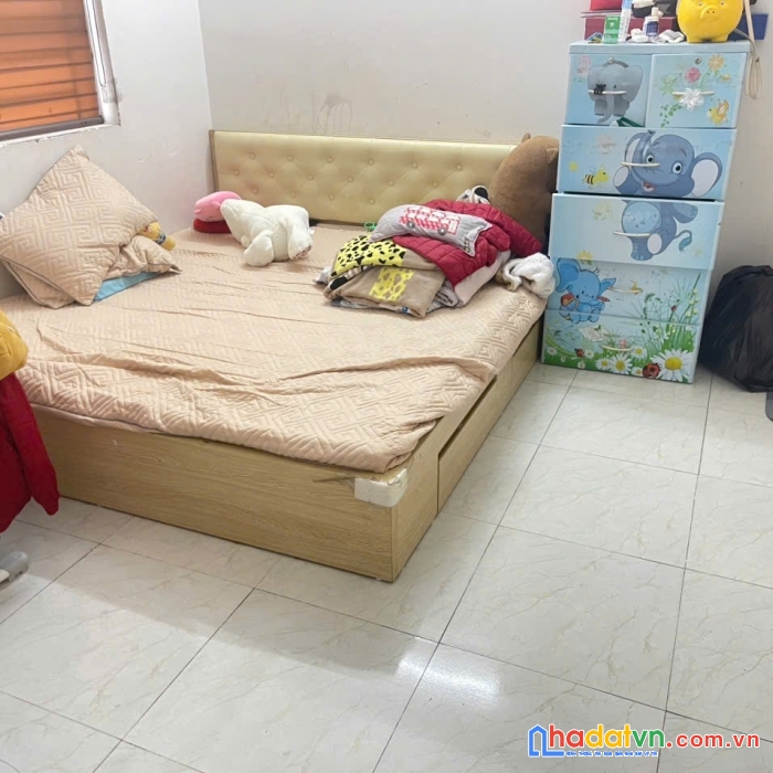 Chính chủ cần bán gấp căn hộ 2 ngủ nhà đẹp, tầng cao tại kdt thanh hà cienco 5