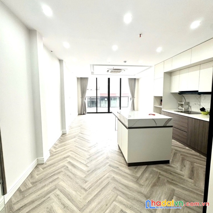 Siêu vip - bán tòa nhà văn phòng phố hoàng ngân 62m2 - 8 tầng