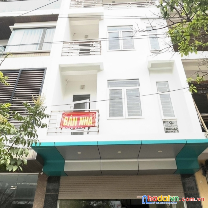 Bán nhà đẹp, chỉ mang đồ vào ở, đường lạc long quân, đông vệ, tp thanh hoá