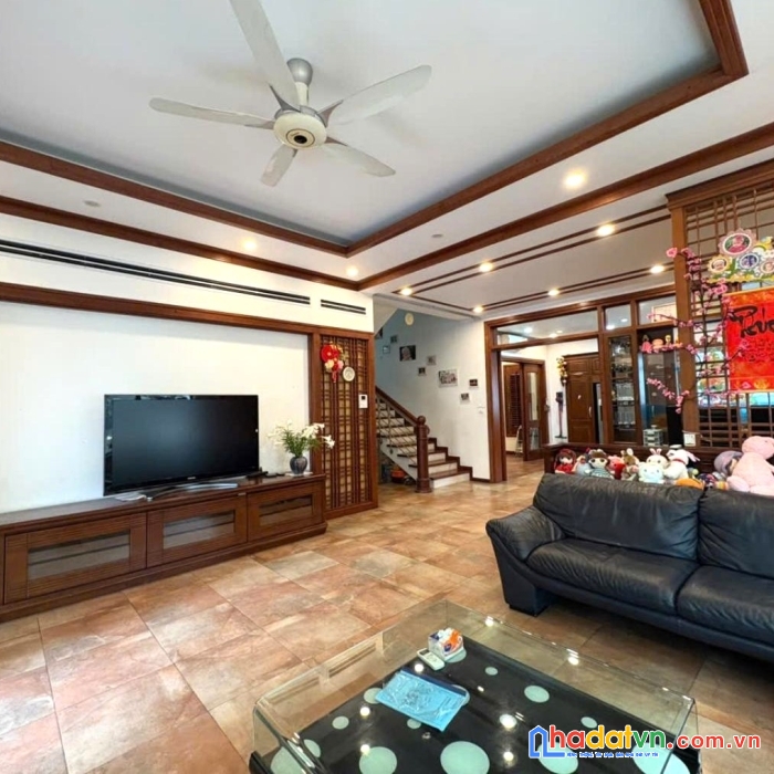 Cực hiếm ! bán biệt thự vườn đào, lạc long quân siêu vip