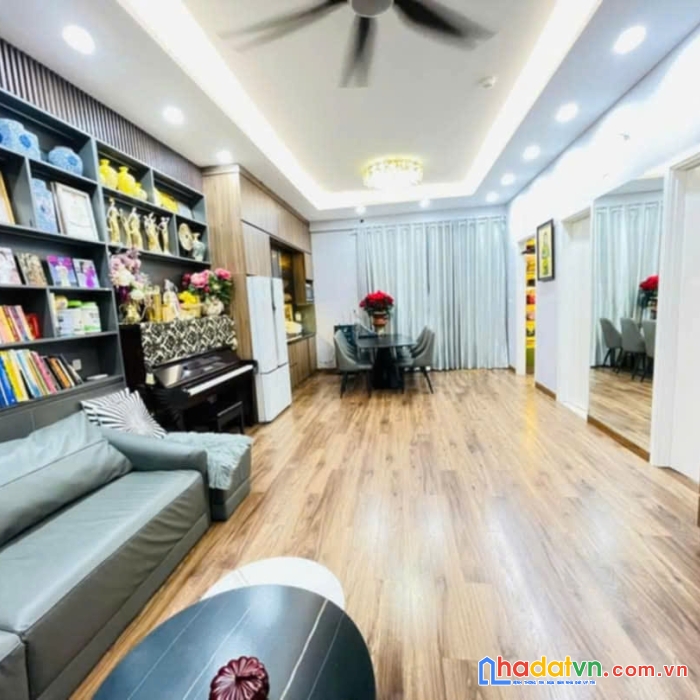 Cần bán gấp căn hộ góc 80m view hồ điều hòa, nội thất thiết kế tại kdt thanh hà cienco 5