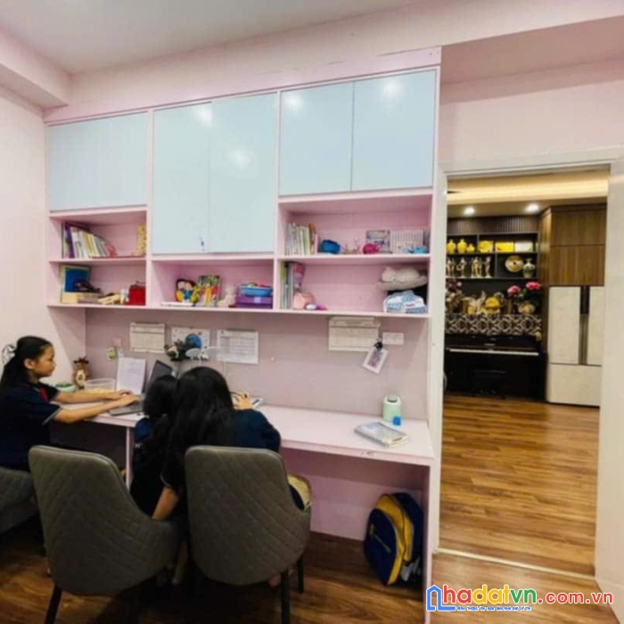 Cần bán gấp căn hộ góc 80m view hồ điều hòa, nội thất thiết kế tại kdt thanh hà cienco 5