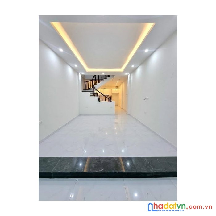 Bán nhà ngõ quỳnh - thanh nhàn, hai bà trưng 50m, 4 tầng. giá: 9.5 tỷ. lh: 0937158386