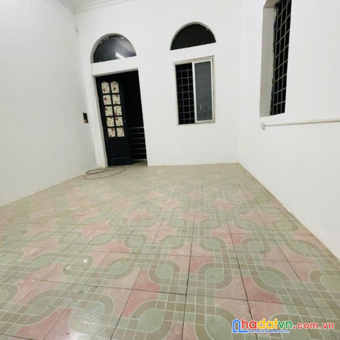 Tây hồ- hoàng hoa thám- lô góc- 40m sổ vuông- khu vực phân lô-ở sướng-7.45 tỷ