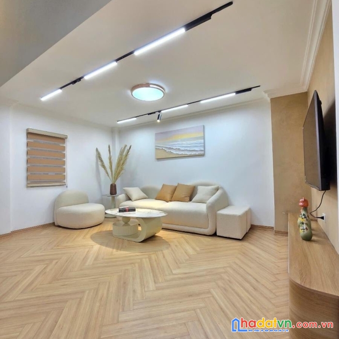 Bán nhà phố bạch mai, hai bà trưng 37m, 5 tầng.