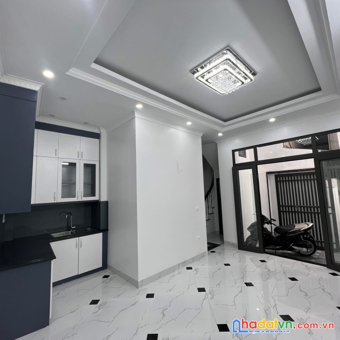 Bán nhà phố vọng, hai bà trưng 35m, 5 tầng