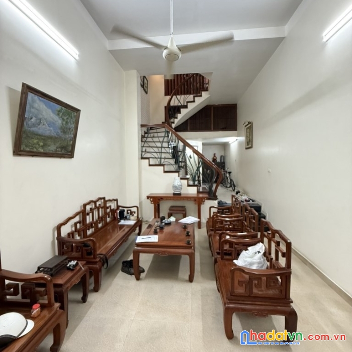 Khu cực ít nhà bán - hoàng cầu - phân lô ô tô tránh 