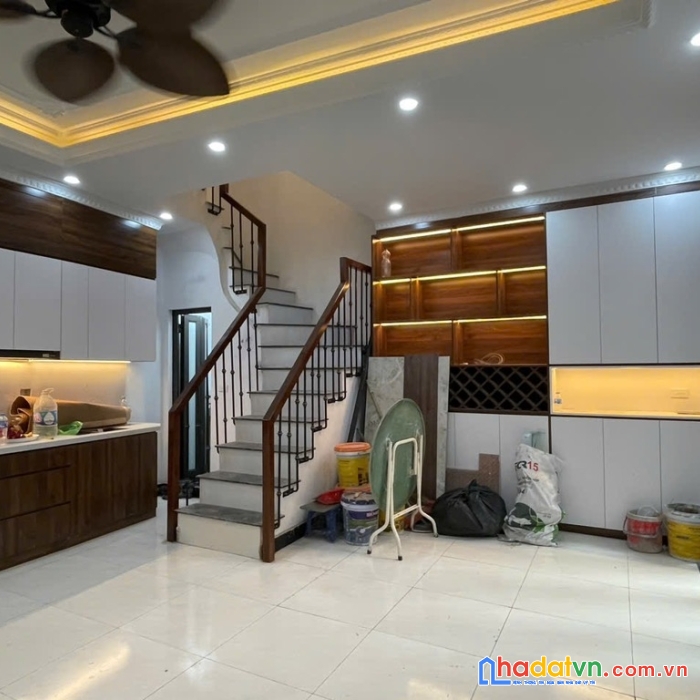 Tây hồ- thụy khuê- nhà đẹp 4 tầng 5pn- mặt tiền rộng 6m- 9.3 tỷ