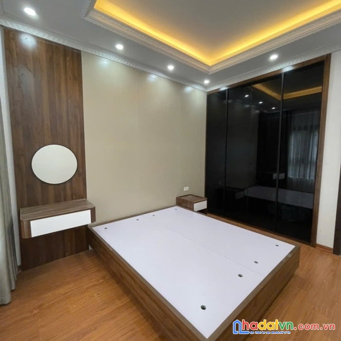 Tây hồ- thụy khuê- nhà đẹp 4 tầng 5pn- mặt tiền rộng 6m- 9.3 tỷ