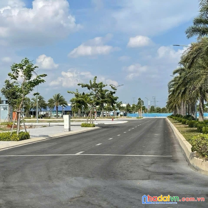 Lô góc 2 mặt tiền vị trí siêu đẹp gần sân bay quốc tế long thành