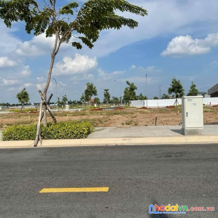 Lô góc 2 mặt tiền vị trí siêu đẹp gần sân bay quốc tế long thành