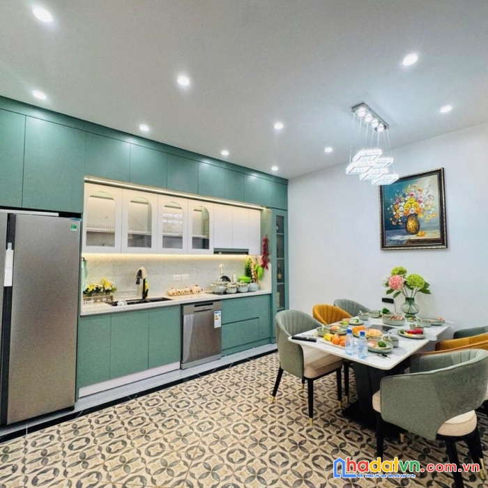 Bán nhà phố minh khai, hai bà trưng 45m, 4 tầng.
