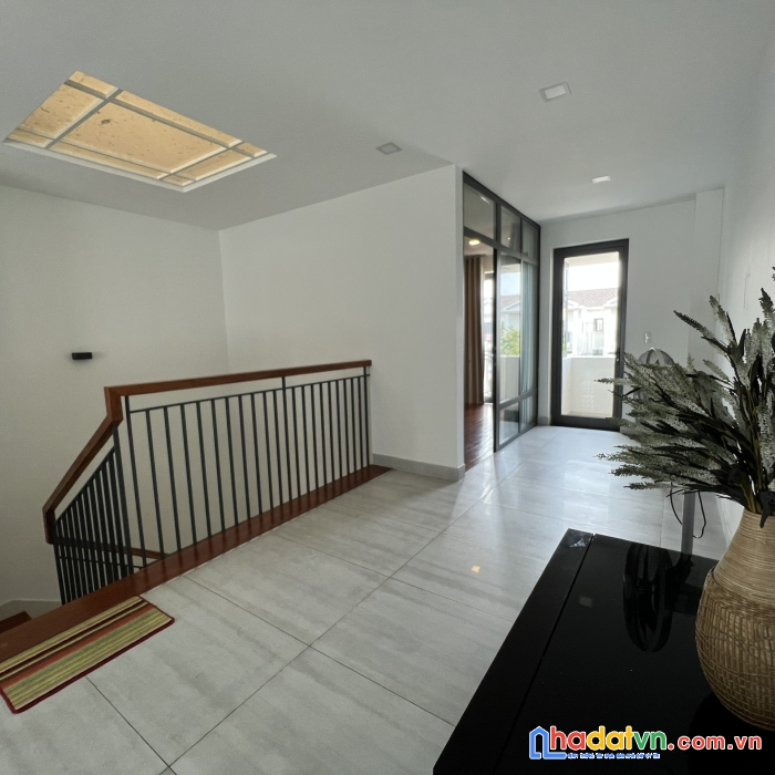 Bán nhà mặt tiền nguyễn kiệm  q.phú nhuận, giá 5.25 tỷ thương lượng
