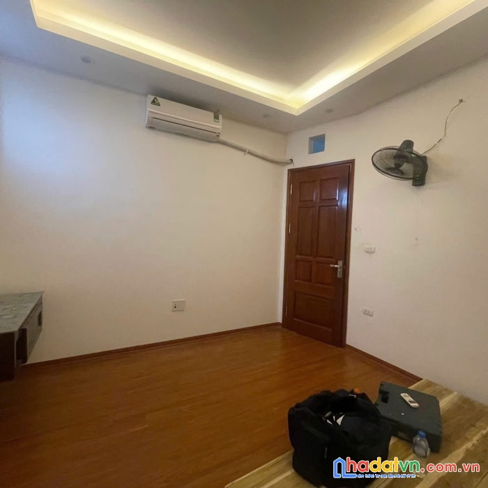 Bán nhà phố trương định, hoàng mai 39m, 7 tầng