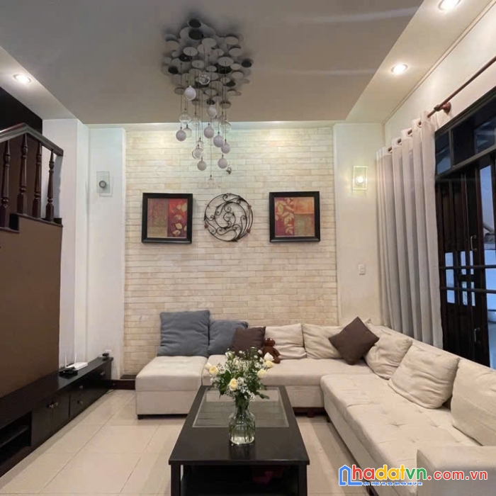 Bán biệt thự khu vip 371 tân sơn nhì q.tân phú . dt 8x32m, hầm , 4 lầu, sân thượng. giá 50 tỷ
