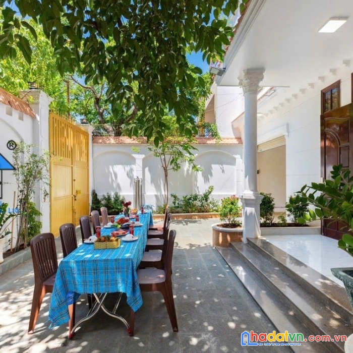Bán biệt thự nghĩ dưỡng hồ bơi to lạc long quân vũng tàu b469