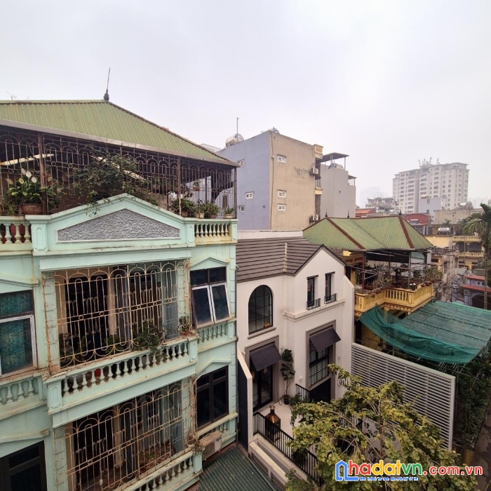 Hiếm-yên phụ- gần mặt phố-cạnh hồ tây- ô tô- sổ vuông- 5 tỷ