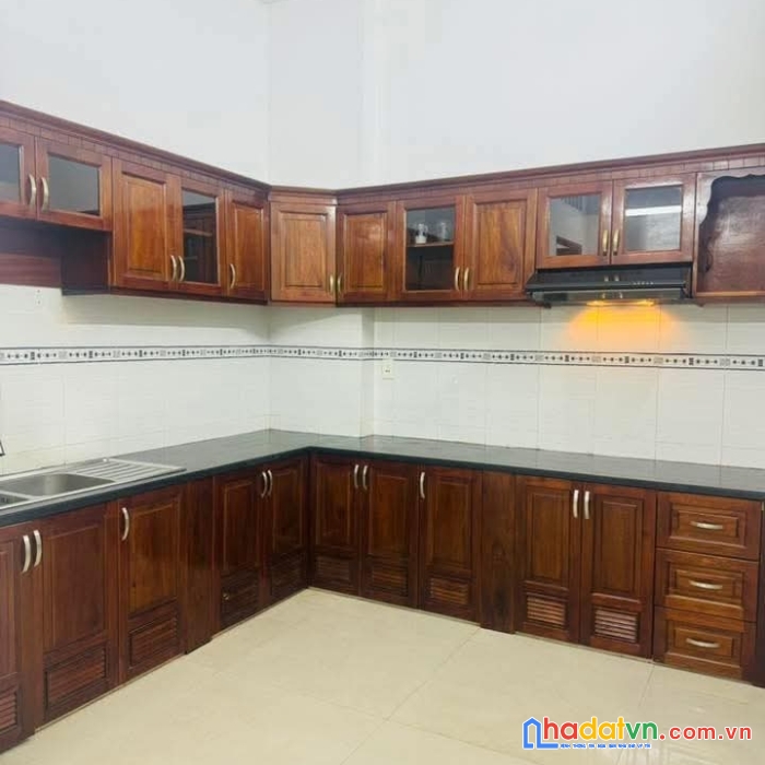 Bán nhà mặt tiền 4 tầng hẻm thông xe hơi p12 gò vấp