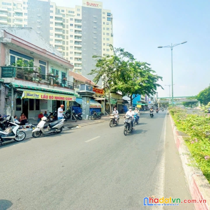 Bán nhà mặt tiền 48m2 2 tầng phạm văn đồng